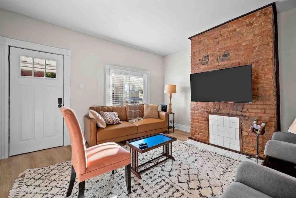 Hip And Bright Lawerenceville 2 Bed Easy Parking Питтсбург Экстерьер фото